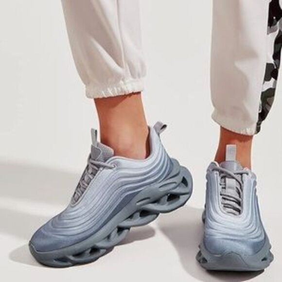 NEW Hollow High Sole Sneakers - Picture 1 of 6